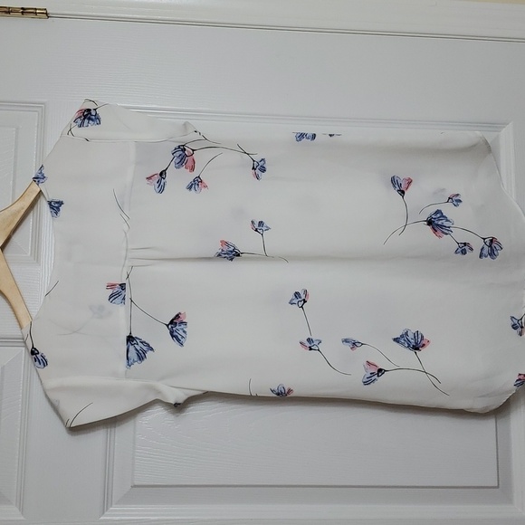 Reitmans Floral Button Front Tank Top  Size XS - Picture 6 of 9